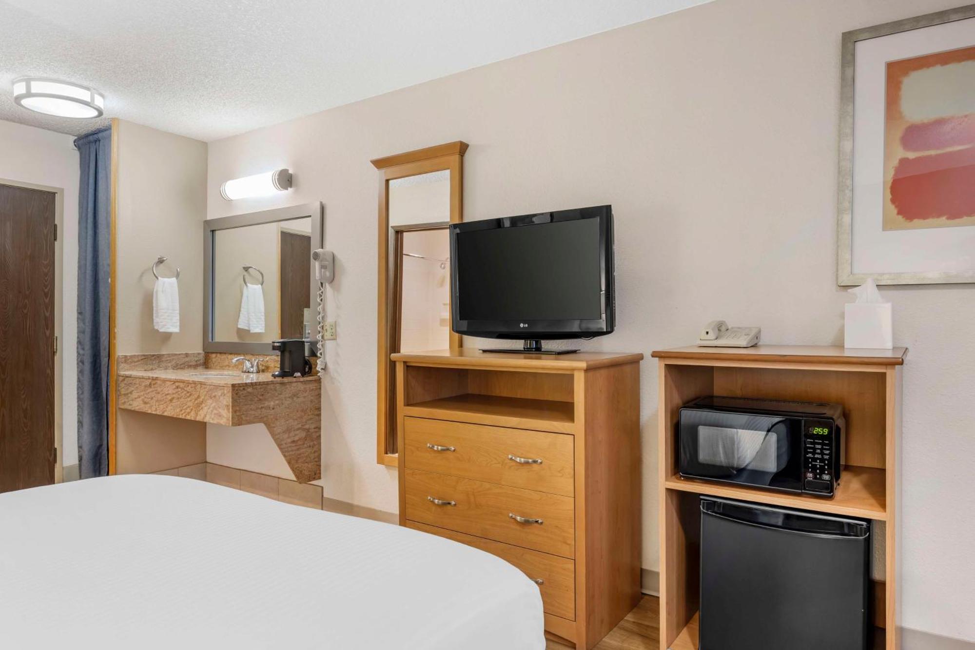 Best Western Aladdin Inn Келсо Экстерьер фото