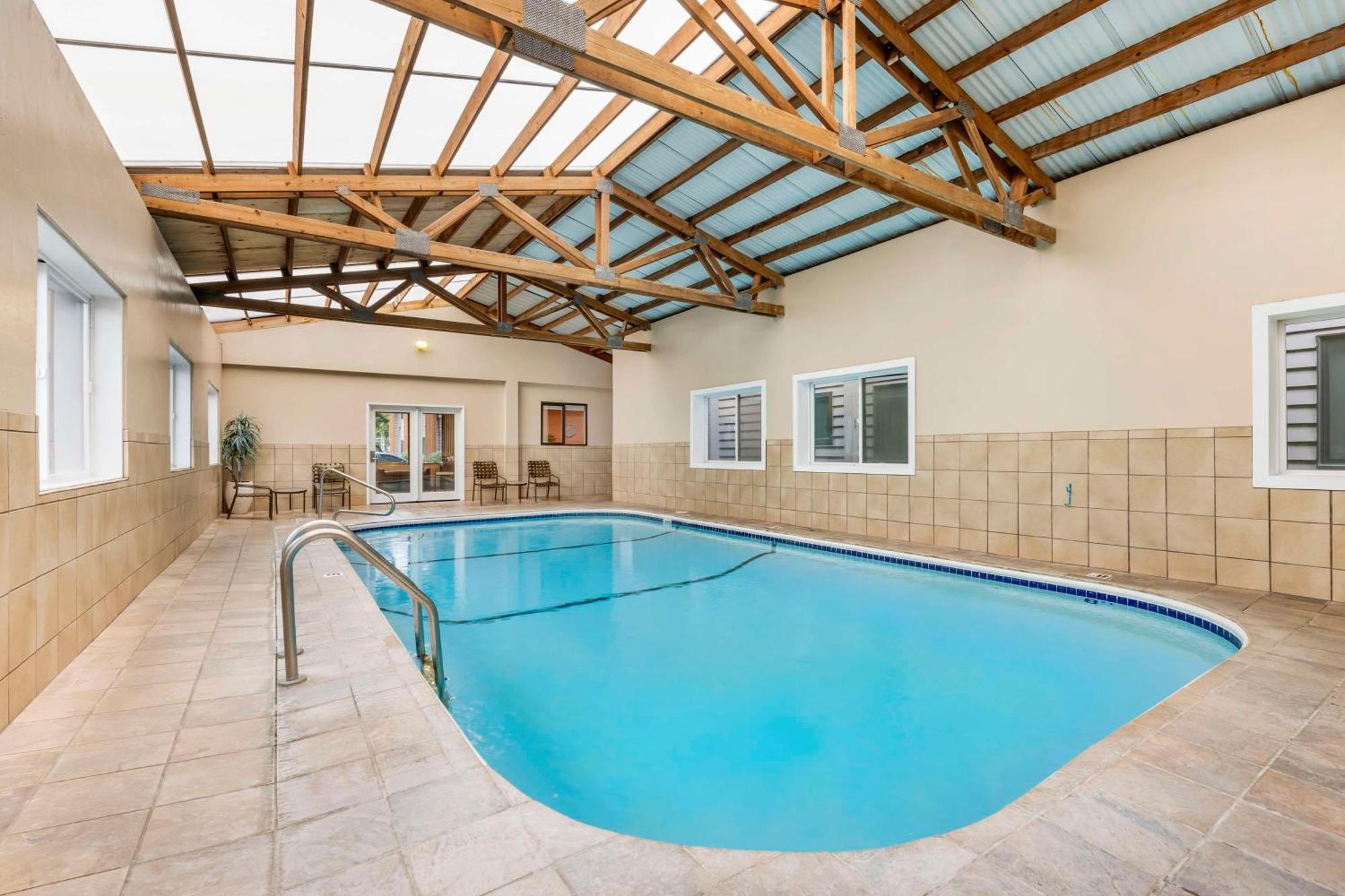 Best Western Aladdin Inn Келсо Экстерьер фото
