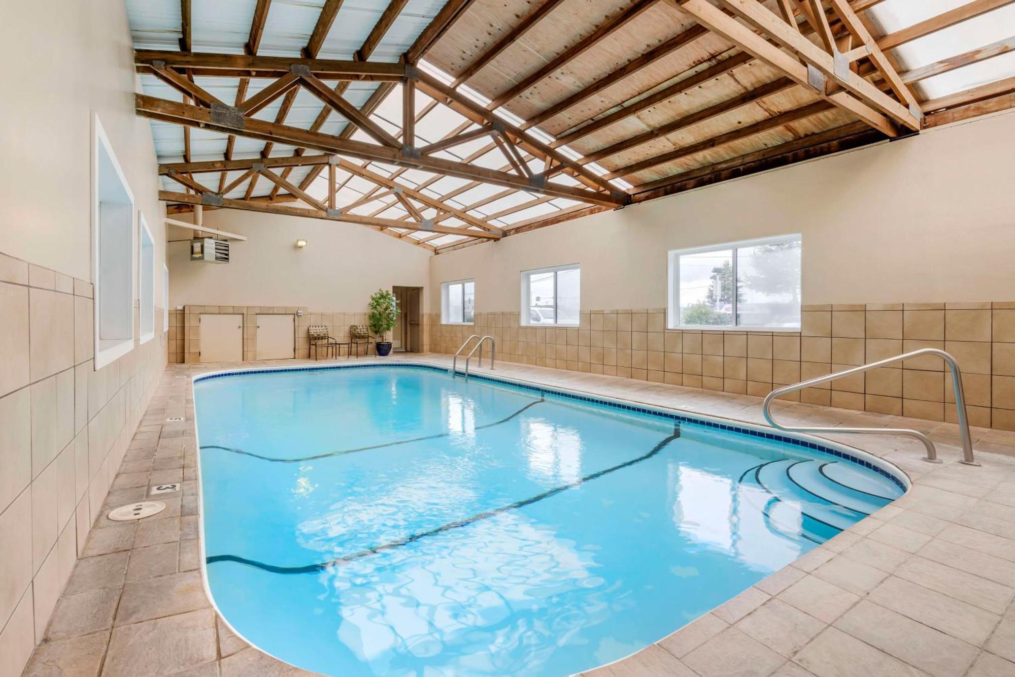 Best Western Aladdin Inn Келсо Экстерьер фото