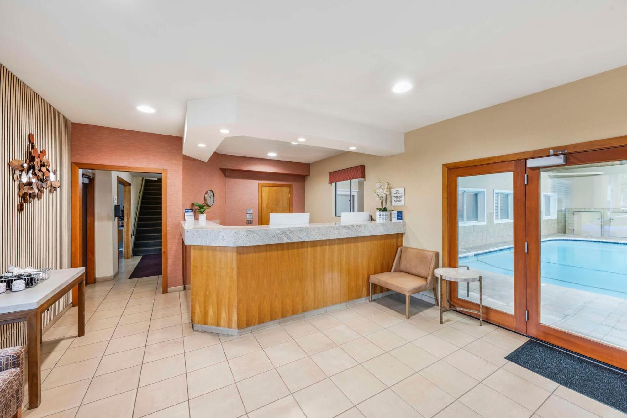 Best Western Aladdin Inn Келсо Экстерьер фото